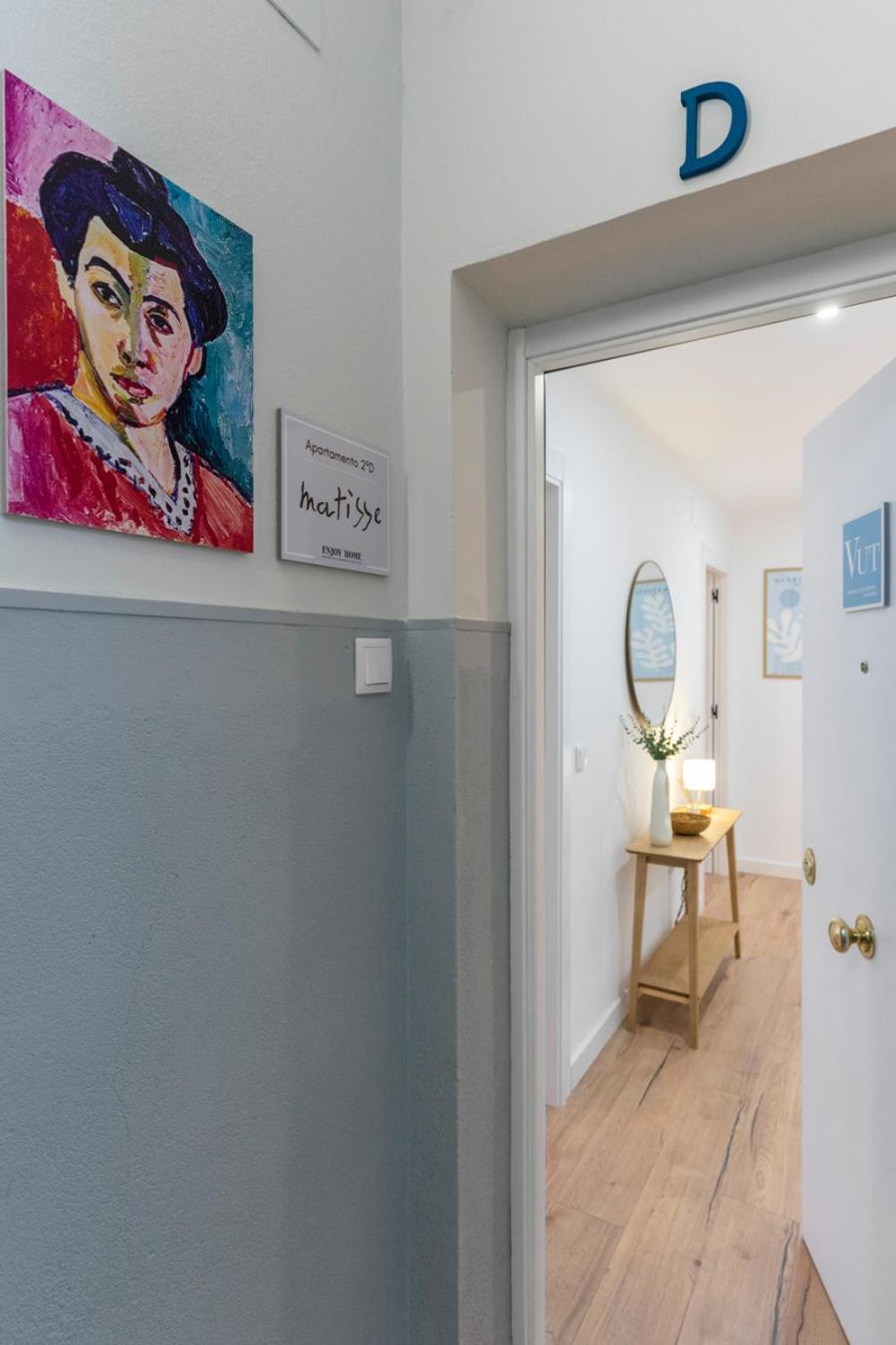 Matisse, Totalmente Reformado Y Modernista Apartment